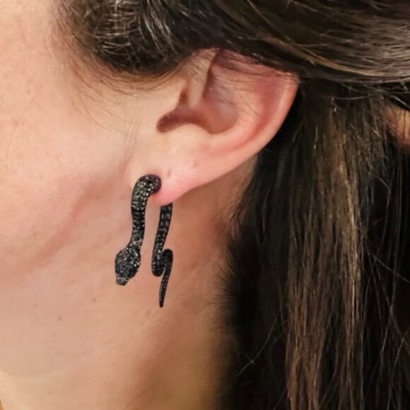 Snake Fake Gauge Earrings Gothic Serpent Split Halloween - Picture 1 of 4